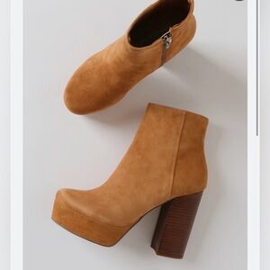 Steve Madden Gratify Boots -10 NIB